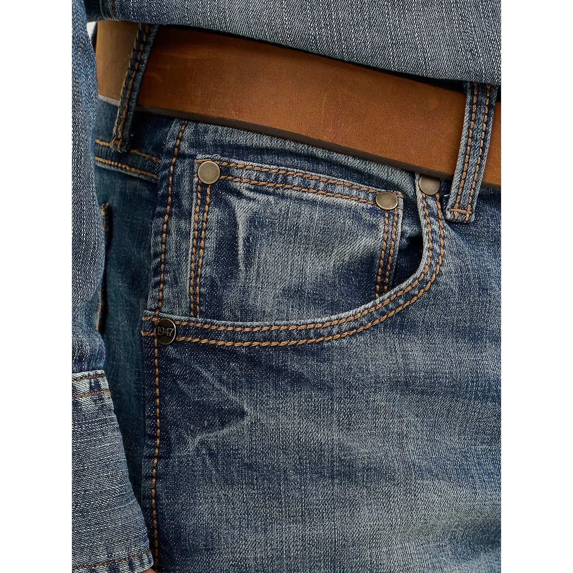 Men's Wrangler Retro® Slim Fit Straight Leg Jean 10WLT88BZ