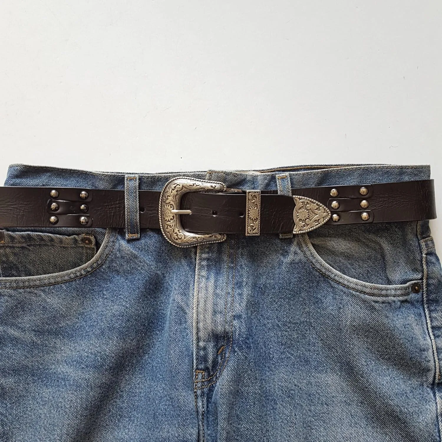 Western Style Silver Buckle with Studded Leather Belt(Western Silver Buckle)